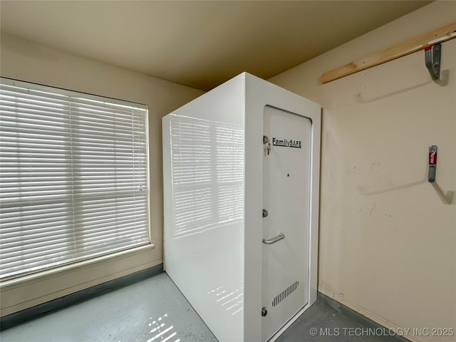 6133 E Engelmann Street, Claremore, OK 74019