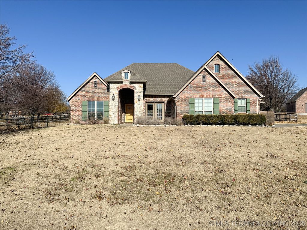 6133 E Engelmann Street, Claremore, OK 74019