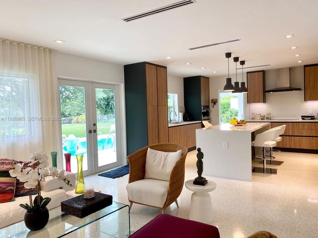 9121 SW 85th St 2, Miami, FL 33173