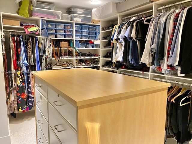 9121 SW 85th St 2, Miami, FL 33173