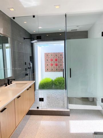 9121 SW 85th St 2, Miami, FL 33173