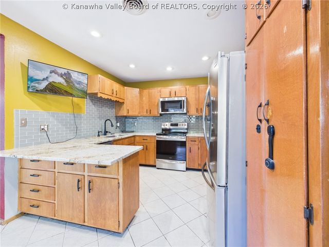 117 Honeysuckle Lane, Huntington, WV 25701