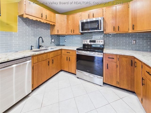 117 Honeysuckle Lane, Huntington, WV 25701