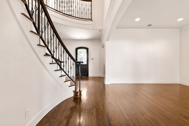 2728 Milton Avenue, University Park, TX 75205