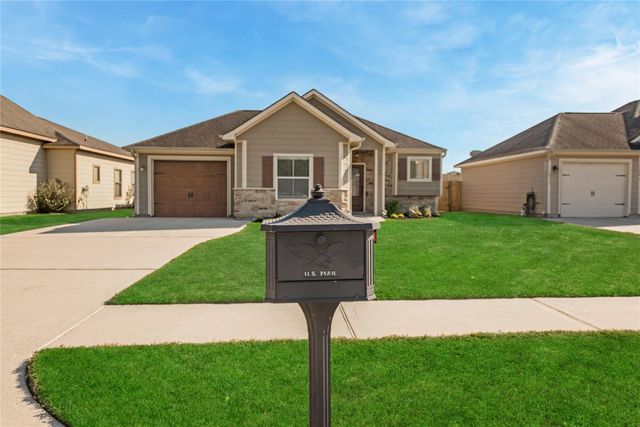12803 Pine Woods Street, Tomball, TX 77375