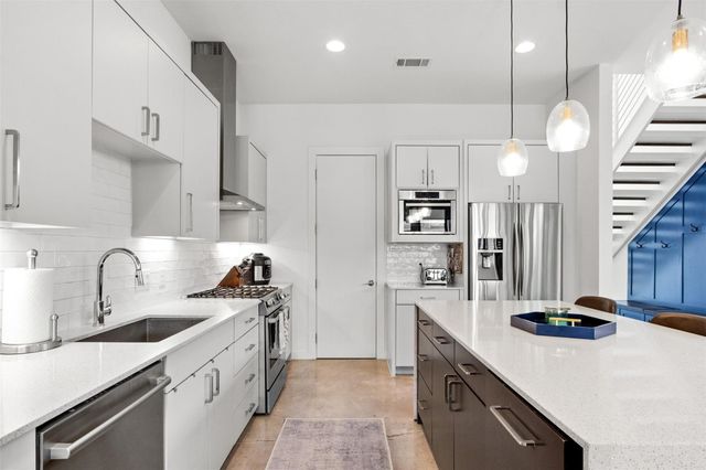 5957 Ross Avenue A, Dallas, TX 75206