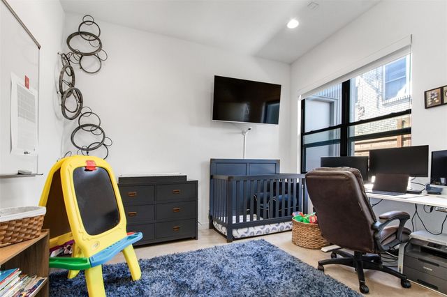 5957 Ross Avenue A, Dallas, TX 75206