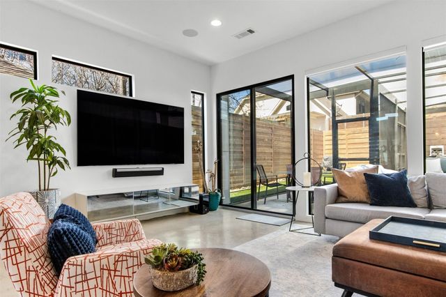 5957 Ross Avenue A, Dallas, TX 75206