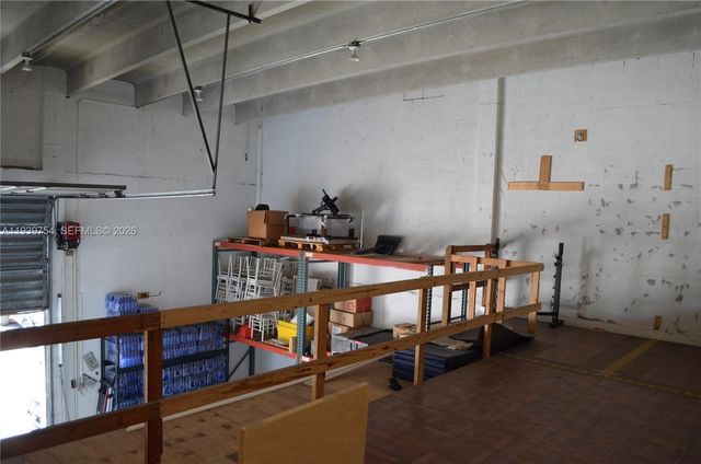 7311 NW 12th St 20, Miami, FL 33126