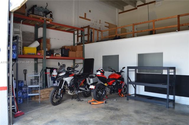 7311 NW 12th St 20, Miami, FL 33126