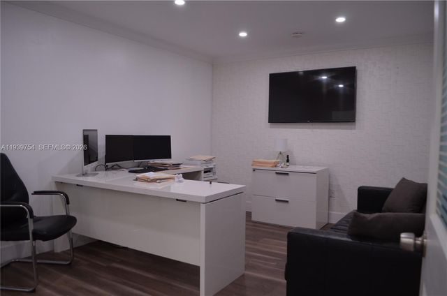 7311 NW 12th St 20, Miami, FL 33126