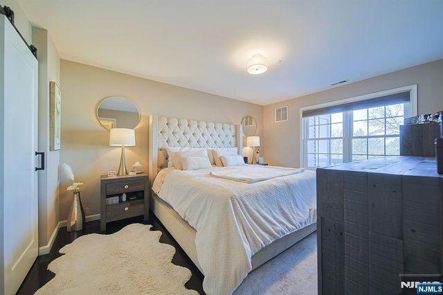 33 Markham Circle 91, Englewood, NJ 07631