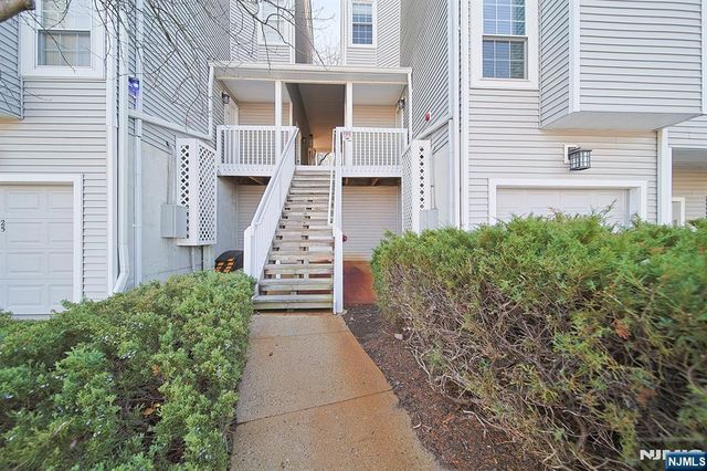 33 Markham Circle 91, Englewood, NJ 07631