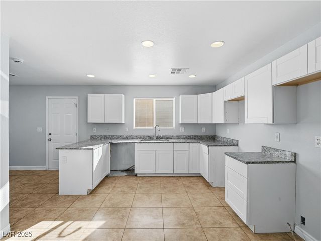 2281 Hidden View Street, Las Vegas, NV 89156