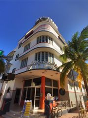 901 Collins Ave 301, Miami Beach, FL 33139