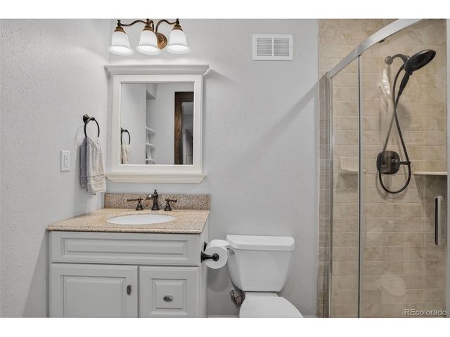 4044 S Netherland St, Aurora, CO 80013