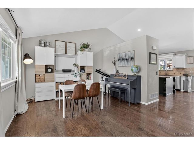 4044 S Netherland St, Aurora, CO 80013