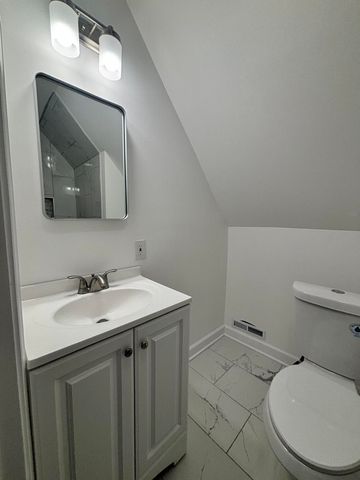 5042 Reading Avenue, East Chicago, IN 46312