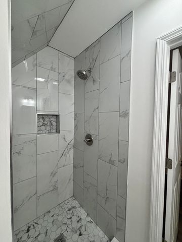 5042 Reading Avenue, East Chicago, IN 46312