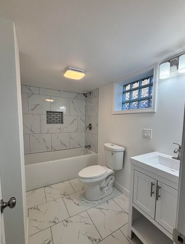 5042 Reading Avenue, East Chicago, IN 46312