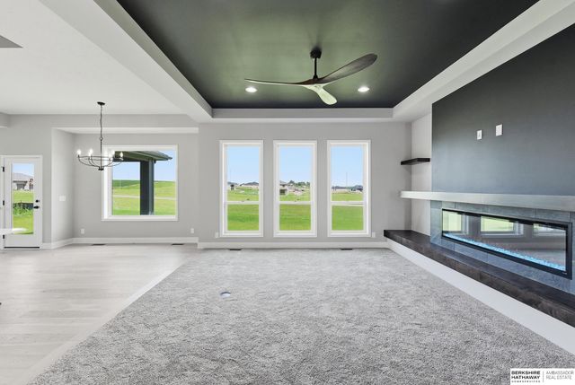11361 S 185th Avenue, Gretna, NE 68028