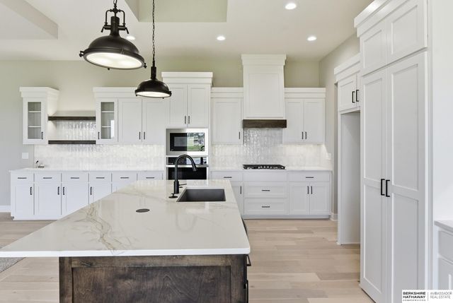 11361 S 185th Avenue, Gretna, NE 68028