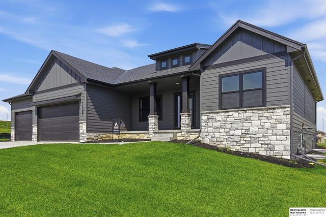11361 S 185th Avenue, Gretna, NE 68028