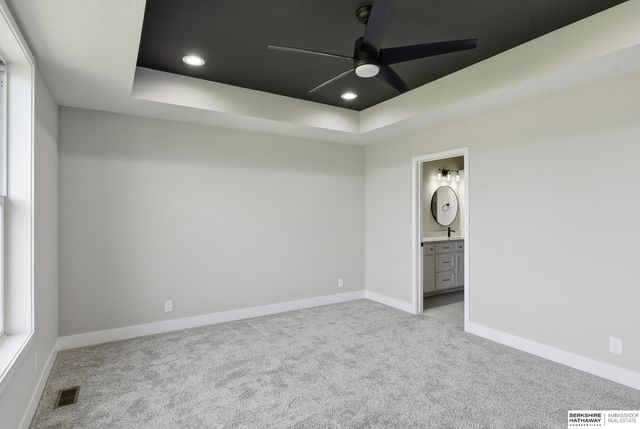 11361 S 185th Avenue, Gretna, NE 68028