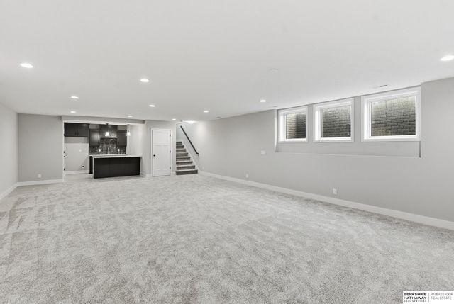 11361 S 185th Avenue, Gretna, NE 68028