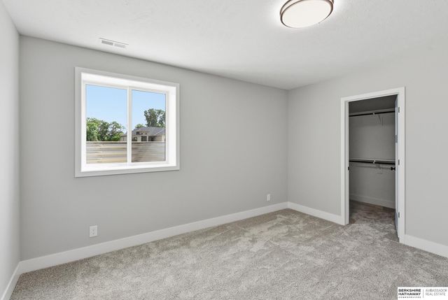11361 S 185th Avenue, Gretna, NE 68028