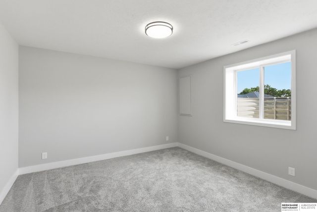 11361 S 185th Avenue, Gretna, NE 68028