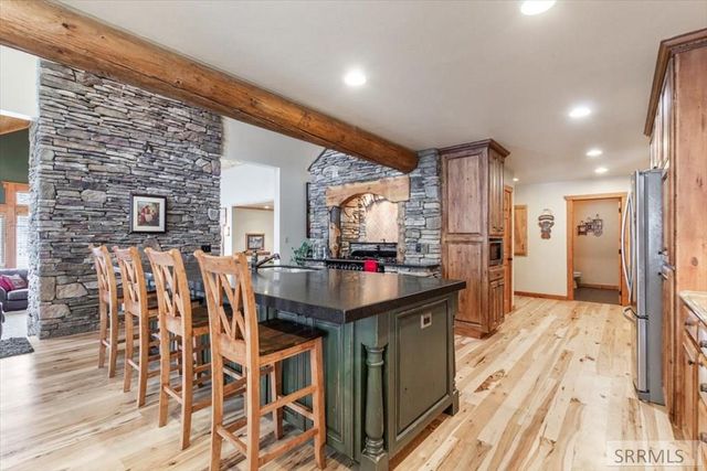 850 W 10000 N, Tetonia, ID 83452