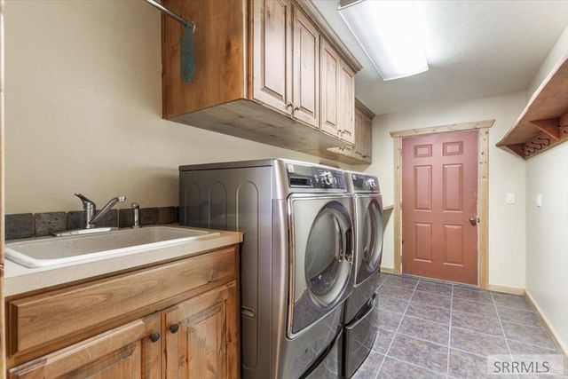 850 W 10000 N, Tetonia, ID 83452