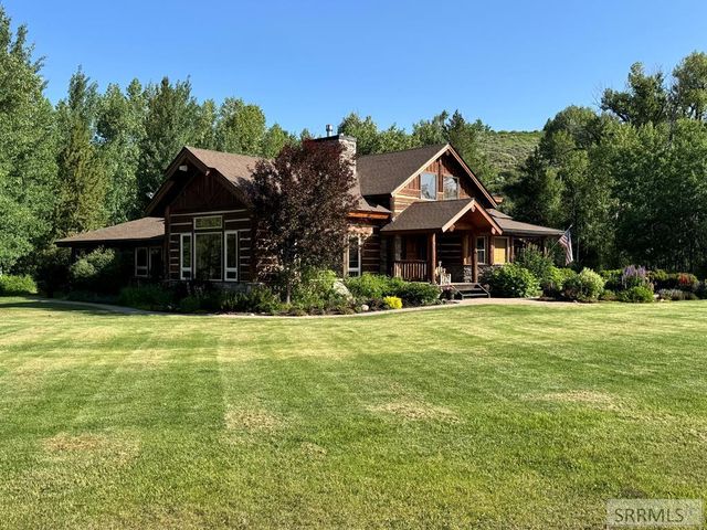 850 W 10000 N, Tetonia, ID 83452