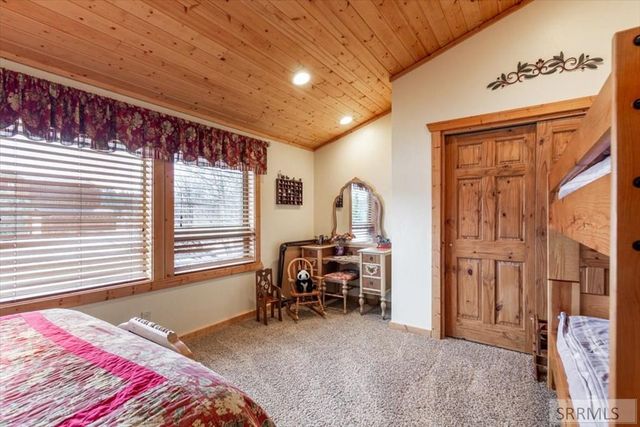 850 W 10000 N, Tetonia, ID 83452