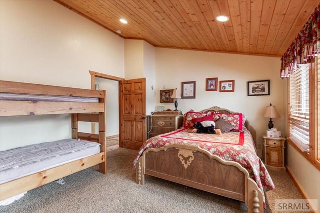 850 W 10000 N, Tetonia, ID 83452