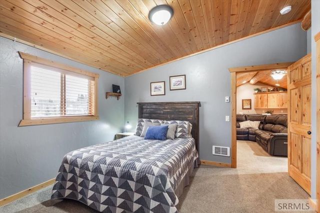 850 W 10000 N, Tetonia, ID 83452