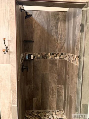 850 W 10000 N, Tetonia, ID 83452