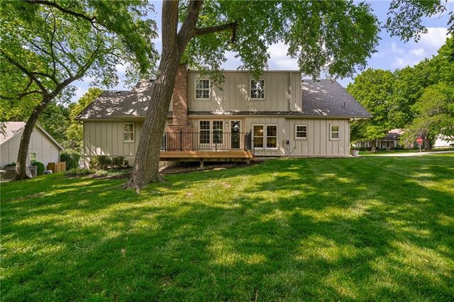 11701 W 101st Street, Overland Park, KS 66214