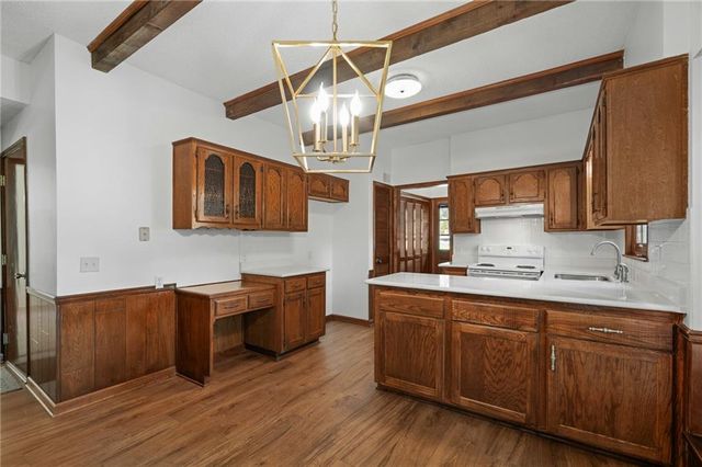 11701 W 101st Street, Overland Park, KS 66214