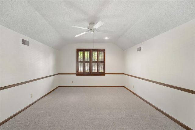 11701 W 101st Street, Overland Park, KS 66214