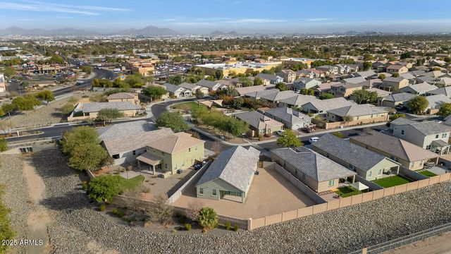 2405 E BEVERLY Road, Phoenix, AZ 85042