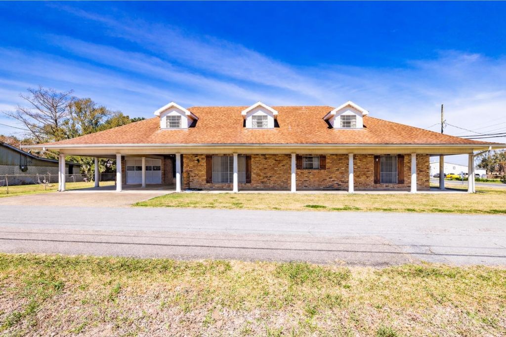 5380 West Main Street, Houma, LA 70360