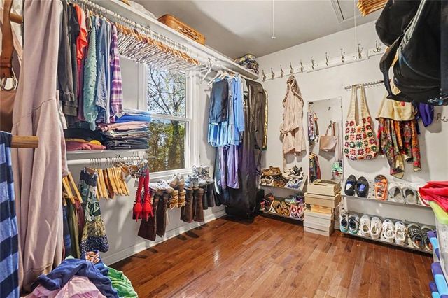 3950 Lorien Way NW, Kennesaw, GA 30152