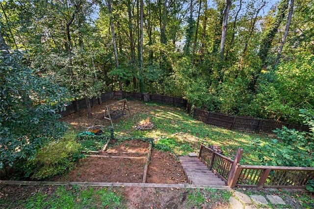 3950 Lorien Way NW, Kennesaw, GA 30152