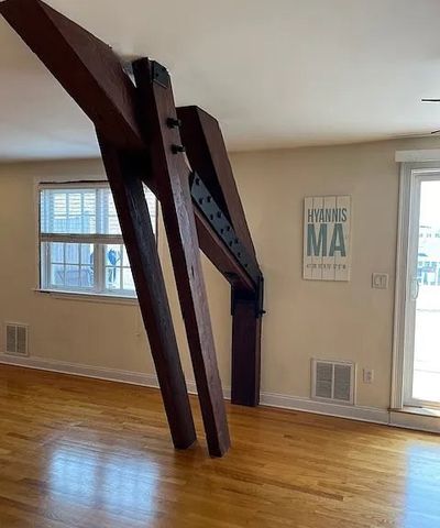 615 Main St 7, Barnstable, MA 02601