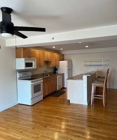 615 Main St 7, Barnstable, MA 02601