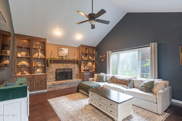 5665 Fox Hollow Court, Sylvania, OH 43560