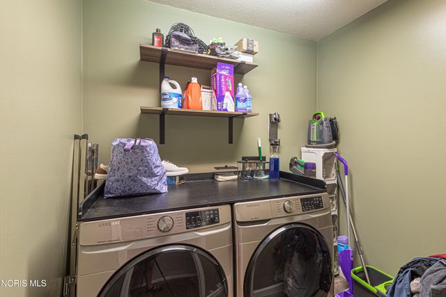 5665 Fox Hollow Court, Sylvania, OH 43560
