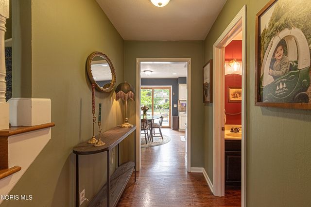 5665 Fox Hollow Court, Sylvania, OH 43560